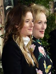 Streep has appeared in more than 50 movies, in just about every genre, with some of the biggest movie stars on the planet, and some of the greatest directors of all time. Drei Jahre Liebe Scheidung Bei Meryl Streeps Tochter Grace Promiflash De