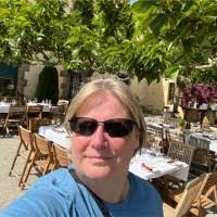 Donna Whitcomb's Instagram, Twitter & Facebook