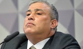 Após nove meses foragido, presidente da Conafer se entrega à PF em Brasília