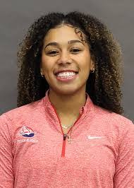 Sasha Lee's Instagram, Twitter & Facebook