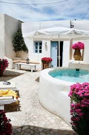 6 Imprescindibles Para Tener Una Terraza De Estilo Mediterraneo Hogarhabitissimo Ibicenco Piscina Piscinas Piscinas Pequenas Terraza Pequenas Piscinas