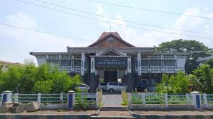 9 ciri khas rumah adat kalimantan timur. Rumah Adat Bengkulu Nama Keunikan Gambar