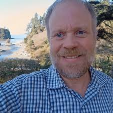 What to do with a stranded boat near Chetzemoka?