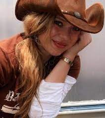 Buffalogirloutfitters Approved Always Looking For These 7 Hairstyles Made For Cowboy Hats Country Girl Blog Cowgirl Hair Cowboy Hat Hair Hat Hairstyles