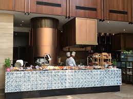 Amazing Breakfast At The Newly Opened Conrad Hotel In Pune India Hotel Buffet Dining Buffet Luxury Restaurant