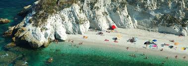 Scaglieri, una piccola baia con caffè, ristorante ed un piccolo negozio, che vende un pò di tutto, è 500 mt dall'hotel. Hotel Casa Rosa Portoferraio Insel Elba