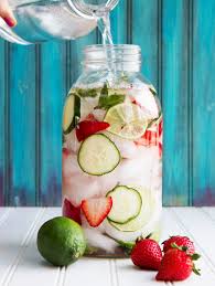 #sodaherbs #sodadrinks #airsoda air soda herbs bahan bahan 1 cwn aiskrim soda1 cwn air laici 1 cwn buah laici 2 tangkai daun pudina1 biji lemon1 sb chia. Koleksi 13 Resepi Air Viral Sedap Untuk Sejukkan Badan Di Bulan Puasa