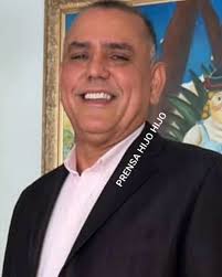 Cumpleañeros de hoy martes: Ex gobernador Enrique Maestre, Ing. Carlos  Vásquez, mesonero de la gobernación Eduardo Durán, Sandra Vásquez (Fe y  Alegría), Henry Ocque, Colegio de Ingenieros del Estado Sucre (74 años),