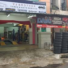 Ling Yar Brothers Service Centre
