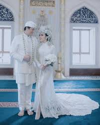 Dijual 2 buah busana akad nikah @ rp 3.000.000. 30 Trend Terbaru Warna Baju Akad Nikah 2019 Jm Jewelry And Accessories