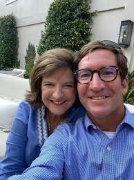 Please join us in congratulating CofC Sweethearts Tricia Baxter Barrett '92  and William Barrett '91 of Charleston, who celebrated their 26th wedding  anniversary