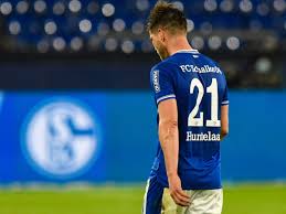 The club missed the 1936 final, but would make appearances in the championship match in each of the next six years, coming away victorious in 1937, 1939, 1940 and 1942. Schalke Abstieg Knabel Uber Plane Fur Die 2 Liga Huntelaar Und Kolasinac Schalke 04
