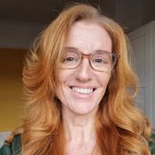 Elaine Yates (@eleyates)