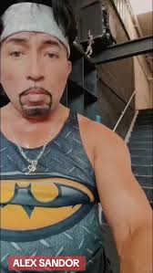 Videos de ALEX SANDOR (@alex.sandor02) con “Matrix