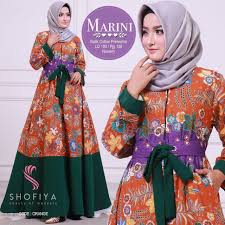 Berikut beberapa baju gamis batik rempel yang populer serta teranyar di. Desain Gamis Batik Modern Remaja Busana Batik Tren Mode Gaya Hijab