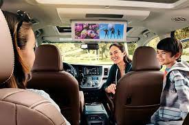 2019 Kia Sedona Vs Toyota Sienna