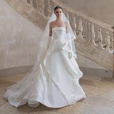 We would like to show you a description here but the site won't allow us. Peter Langner On Instagram Silk Petals And And Clean Lines Style Francis Silk Magnolia Petals Draped Dress Weddingdress Peterlangner Peterlangner