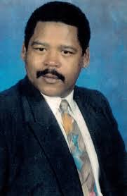 Pearl Mosley's Instagram, Twitter & Facebook