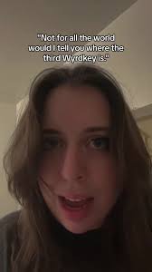 JAIL SARAH STRAIGHT TO JAIL #fyp #sjm #BookTok #fantasy #bookishtiktok  #romantasy #fmc #sjmaas #bookish #throneofglass #bookrecommendation  #bookishhumor #fantasyseries #fantasybookrecs #samlaena ...