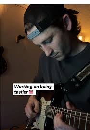 Dorian Mallory Track