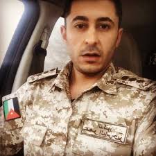 اجا دوري كمواطن اتقيد بالتعليمات لحماية بلدي .