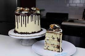 Chocolate Chip Cannoli Cake Cannoli Cake Specialty Cakes Cake Boss Recipes
