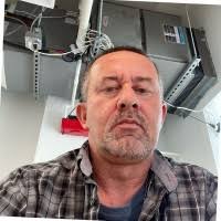 6800+ perfiles de «Grover»