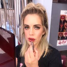 Abigail Sayer -Professional Make-up