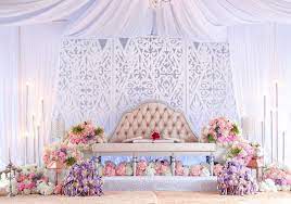 Pemilihan warna pastel untuk pelamin sumber wwwnurulashikin.blogspot.com. Apa Yang Bakal Pengantin Patut Tahu Sebelum Pilih Pelamin Sanding Pesona Pengantin