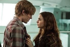 Exclusive Lily Collins And Sam Claflin Told Us Why Love Rosie Will Be Your New Valentine S Day Must See Love Rosie Movie Lily Collins Lily Collins Sam Claflin