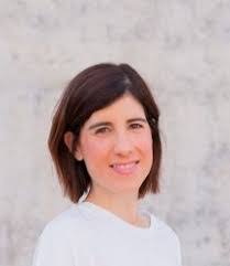 Isabel Melchor's Instagram, Twitter & Facebook