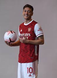 Arsenal menajeri mikel arteta, mesut özil'in son durumu hakkında konuştu. Mesut Ozil On Twitter Season 2020 21 M1o Yagunnersya Coyg