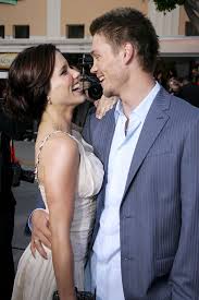 The one tree hill actress, 39, revealed she became engaged to her businessman boyfriend grant hughes while on vacation in lake como, italy. Sophia Bush Boyfriend 2021 Husband Who Is Sophia Bush Married To
