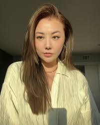 Gina Darling's Instagram, Twitter & Facebook