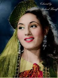 Bollywood is filled with pretty actresses. Madhubala World S Most Beautiful Actress We Know Actresses Firstly Because Of There Mi Beautiful Actresses Beautiful Indian Actress Beautiful Bollywood Actress