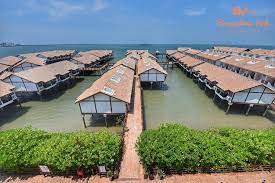 Private and romantic chalet, suitable for couple, small family with young. Private Water Chalet Alexis Port Dickson By Brassalova Chalet Port Dickson