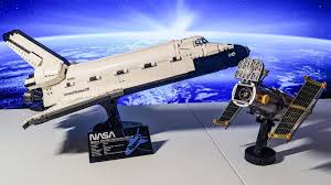 Space shuttle discovery, the first orbiter retired from nasa's shuttle fleet, completed 39 missions, spent 365 days in space, orbited the earth 5,830 times, and traveled 148,221,675 miles will take the. Lego Space Shuttle Discovery Das Ist Nicht Mehr Das Lego Aus Meiner Kindheit Golem De