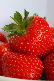 Dhgate are always here to offer strawberry blonde color with lowest price, highest quality, and best customer services. Pin By Rocio Asensio On Beautiful Fruits Growing Organic Strawberries Strawberry Beautiful Fruits