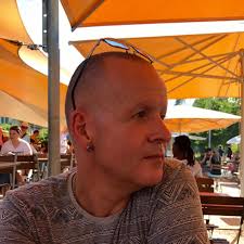 Daniel Leder (@LederDaniel)