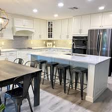 Kitchencabinetsreviews.com is the best source online for kitchen cabinets reviews. Kitchen Bath Cabinets