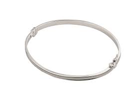 Great savings & free delivery / collection on many items. 9ct White Gold Bangle