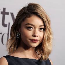 Modern Family-actrice Sarah Hyland opgenomen in ziekenhuis