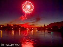 Die fotos wurden mit sicht auf stein am rhein von der anhöhe unterhalb des speckhofs erstellt. Stein Am Rhein 1 August