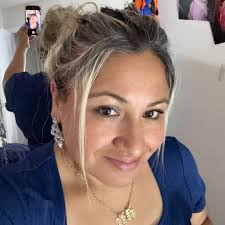 Who recommends regular cleaners for a larger house in Inlet beach?