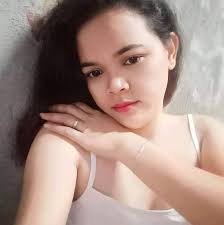 Magandang tanghaliiiii! 😘 As usual, tutok pa rin ang bawat isa sa  kaniya-kaniyang role sa agency. Kung hindi, babagal ang usad ng mga  aplikante namin, ang dami pa naman nila. Kaya kunh