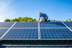 Do solar panels work under street lights? – Green Frog Systems