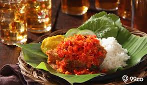 Cara membuat sambal matah ala bali, mudah dibuat dan bahannya sederhana. Cara Membuat Ayam Geprek Ala Pak Gembus Dan Bu Rum