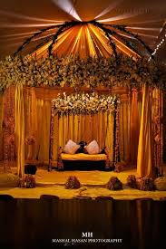 How much does the shipping cost for wedding arch decoration ideas? 40 Best Wedding Reception Stage Decoration Ideas For 2018 Wedding Decor Wedding Blog