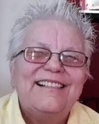 Vicki Houk's Instagram, Twitter & Facebook