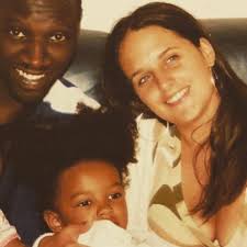 Con infinito dolor comunico el fallecimiento de teresa sainz de los terreros, mi amada esposa y madre de mis. Quien Es Omar Sy El Protagonista De Lupin Para Ti